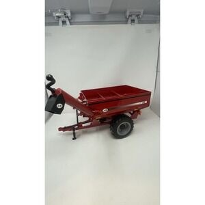 ERTL 1/16 BIG FARM Red J & M 875 Grain Cart 46215